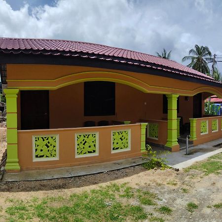 Spc South Pacific Chalet Sp Barakah At Abc Air Batang Village Tioman island Room photo