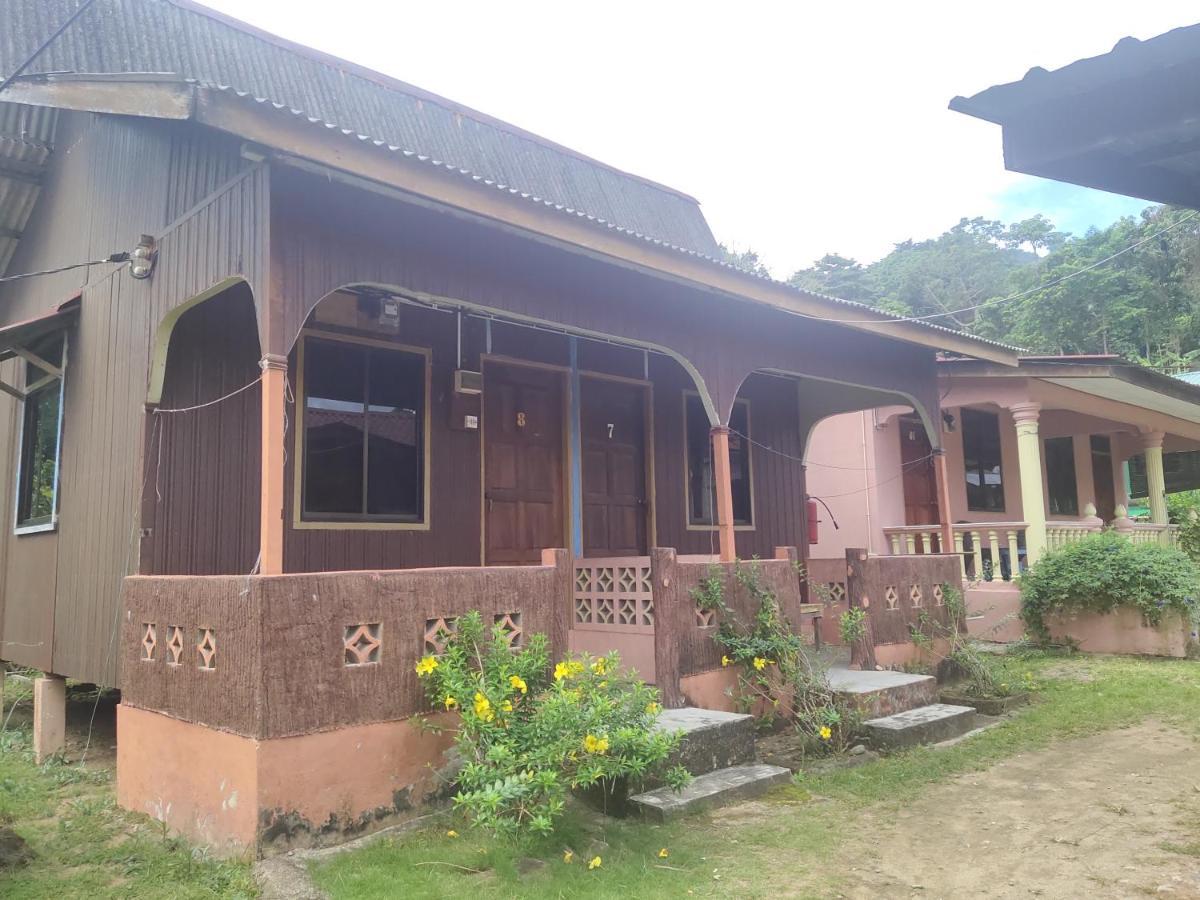 Spc South Pacific Chalet Sp Barakah At Abc Air Batang Village Tioman island Exterior photo