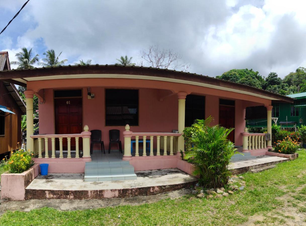 Spc South Pacific Chalet Sp Barakah At Abc Air Batang Village Tioman island Exterior photo