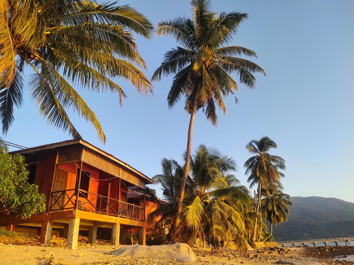 Spc South Pacific Chalet Sp Barakah At Abc Air Batang Village Tioman island Exterior photo