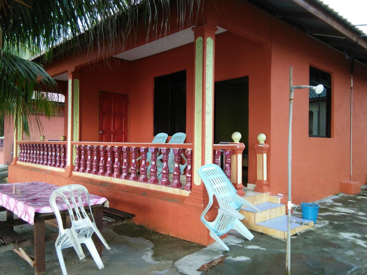 Spc South Pacific Chalet Sp Barakah At Abc Air Batang Village Tioman island Exterior photo