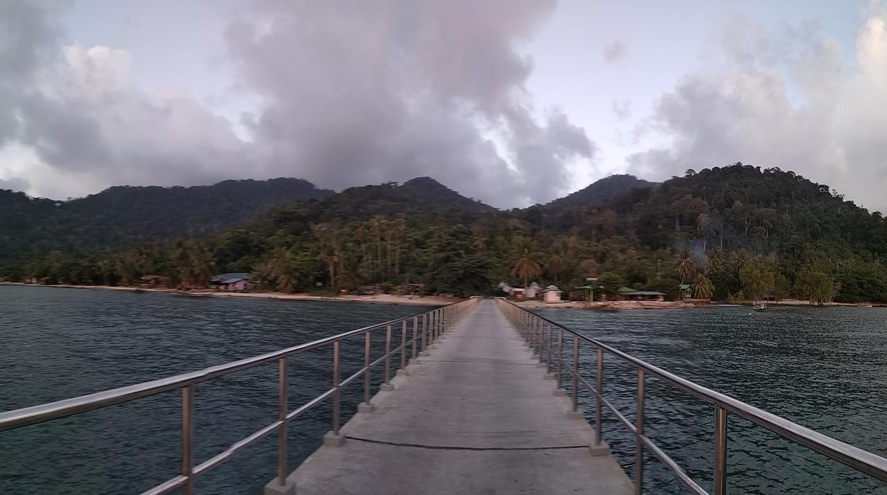 Spc South Pacific Chalet Sp Barakah At Abc Air Batang Village Tioman island Exterior photo